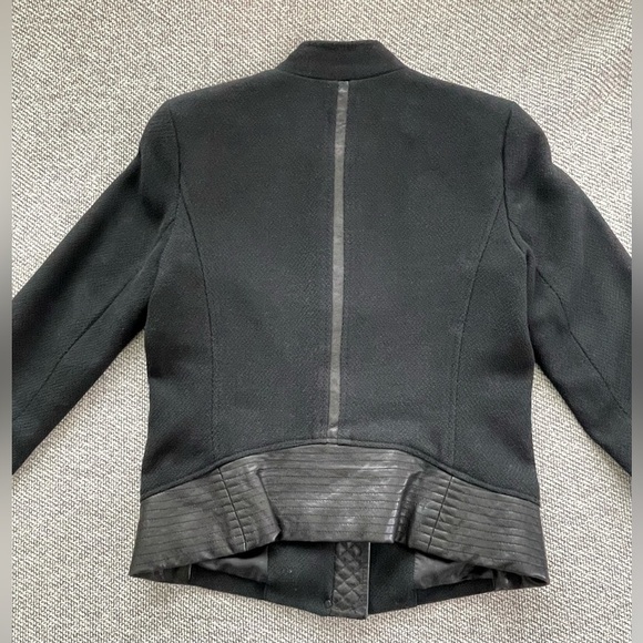Vince Black Tailored Blazer Cropped Jacket - Picture 4 of 16